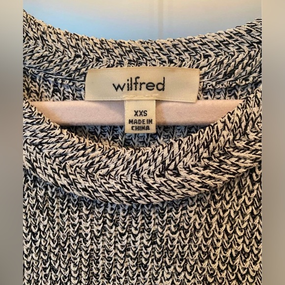 Aritzia Wilfred Long Knit - Picture 4 of 4
